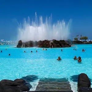 https://apt-detail-aqua.in-canary-islands.com